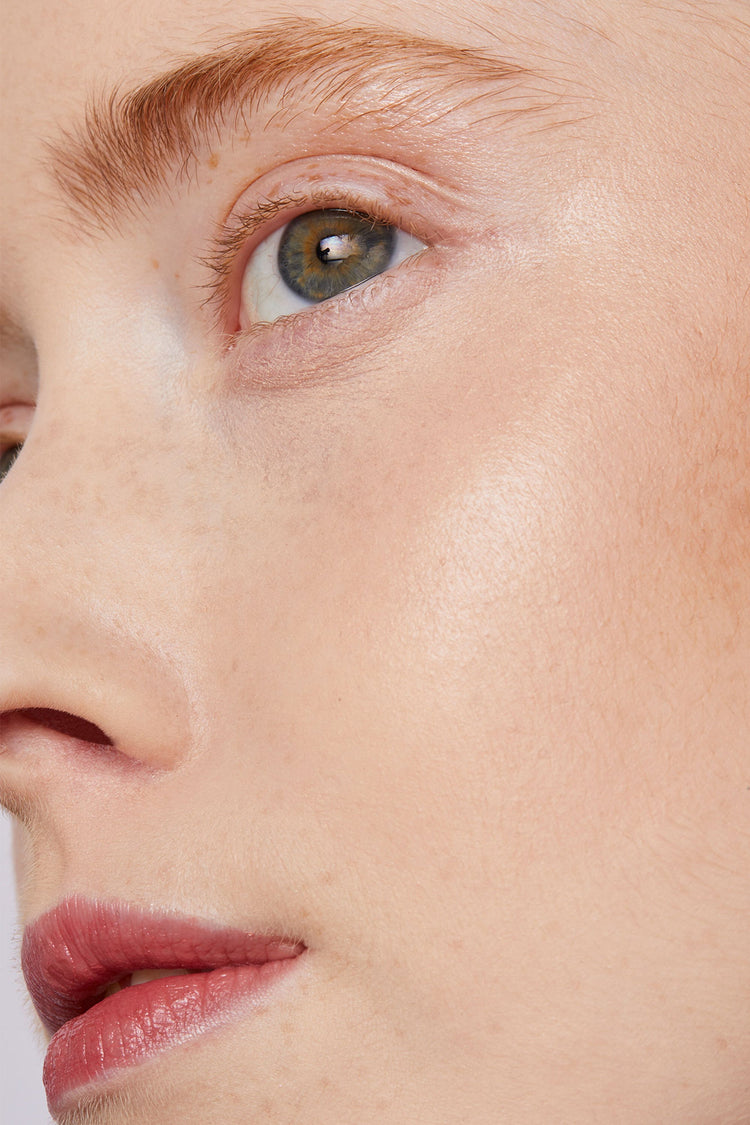 Double Take Contour Stick