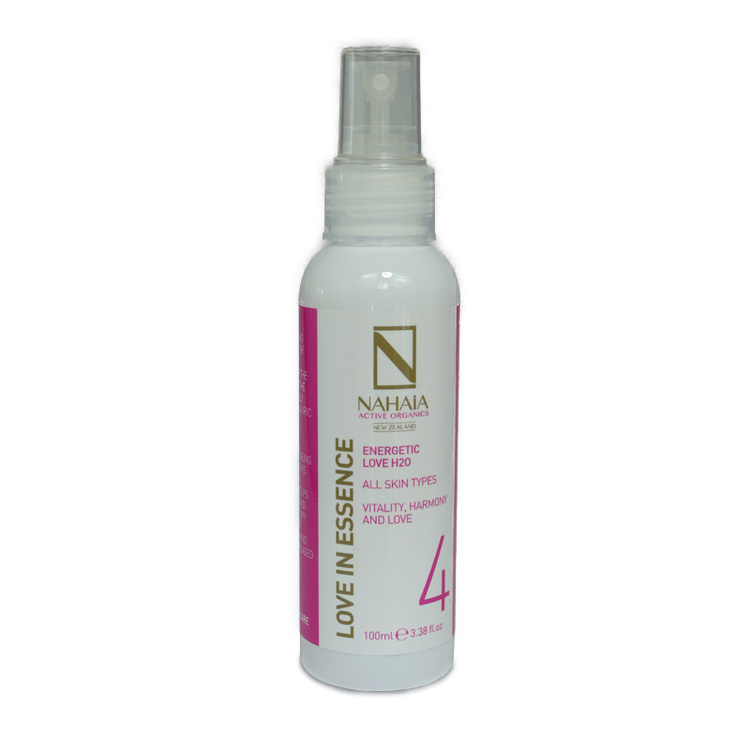 LOVE IN ESSENCE HYDRATING SPRAY