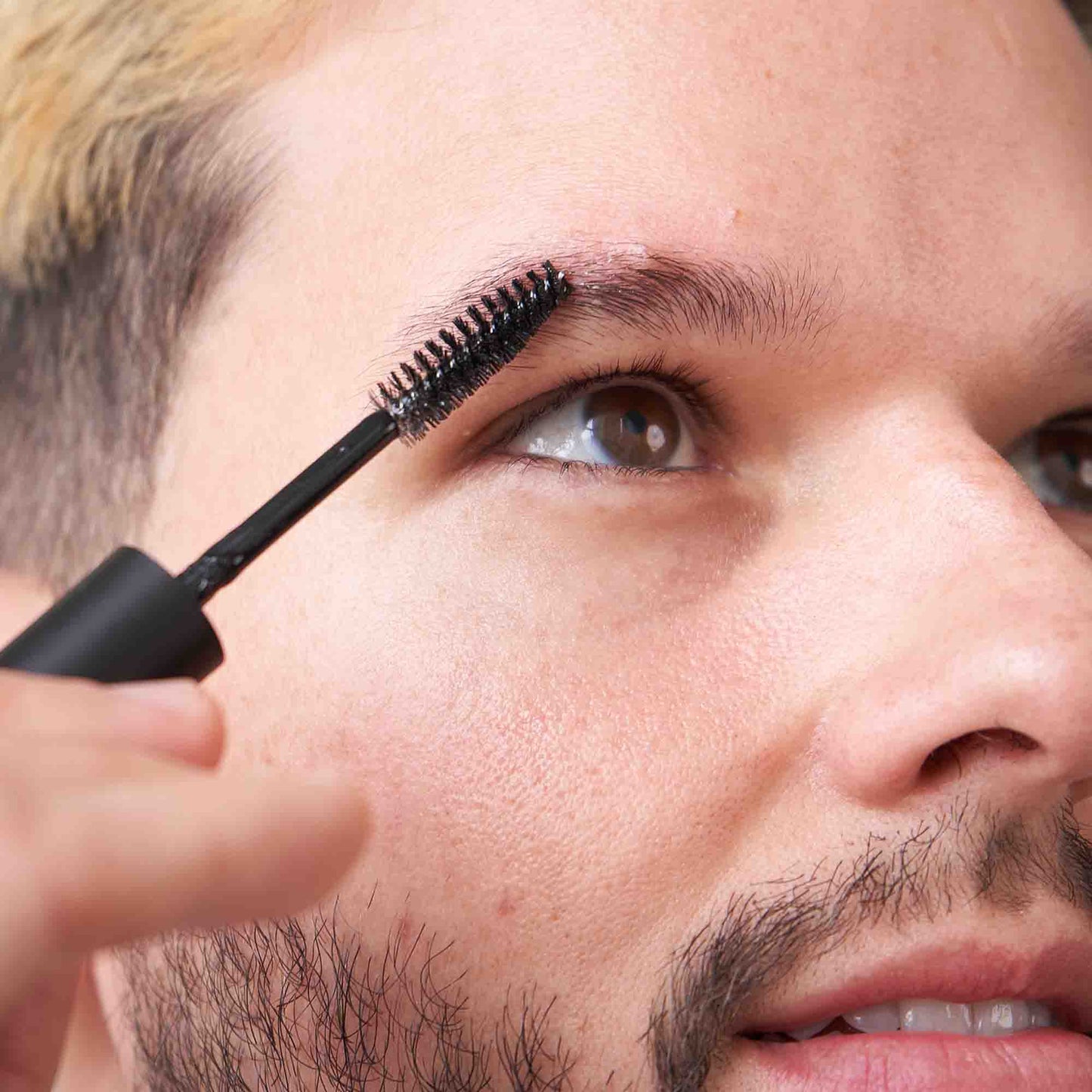 Gel para cejas para hombres
