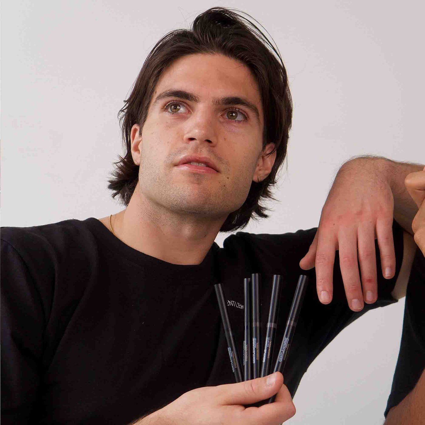 Lápiz de cejas para hombres